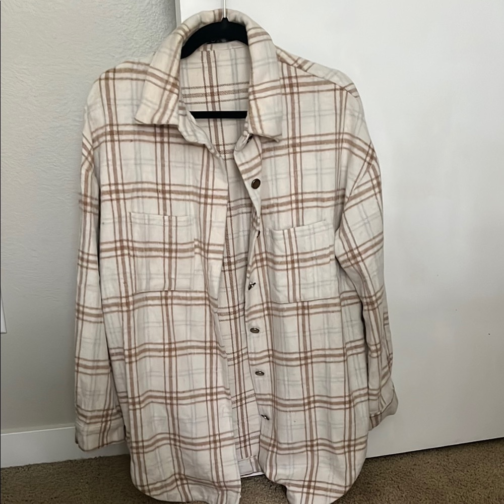 Oversized flannel jacket in Cream and Brown